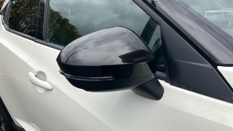 Nissan Juke 1.0 DiG-T Tekna 5dr Petrol Hatchback